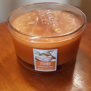 17oz Yankee Candle Gingerbread Treat